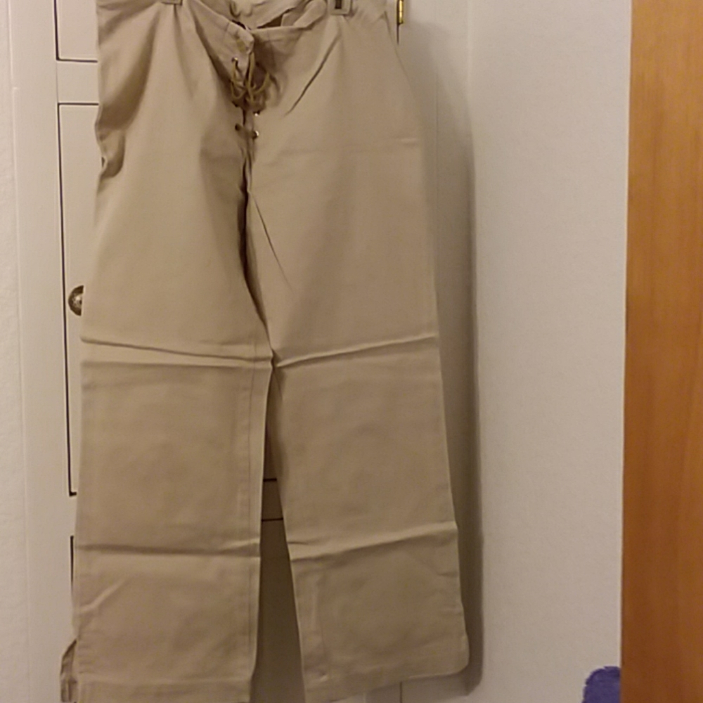 Y.K. clothing capris